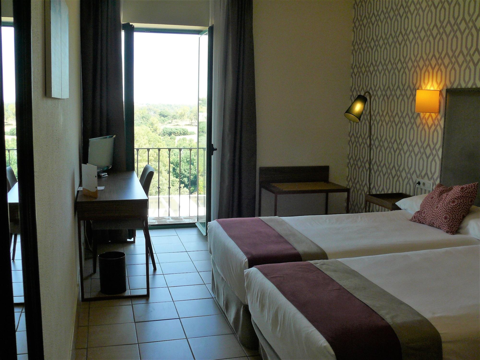 Hotel Oromana Alcala de Guadaira Bagian luar foto