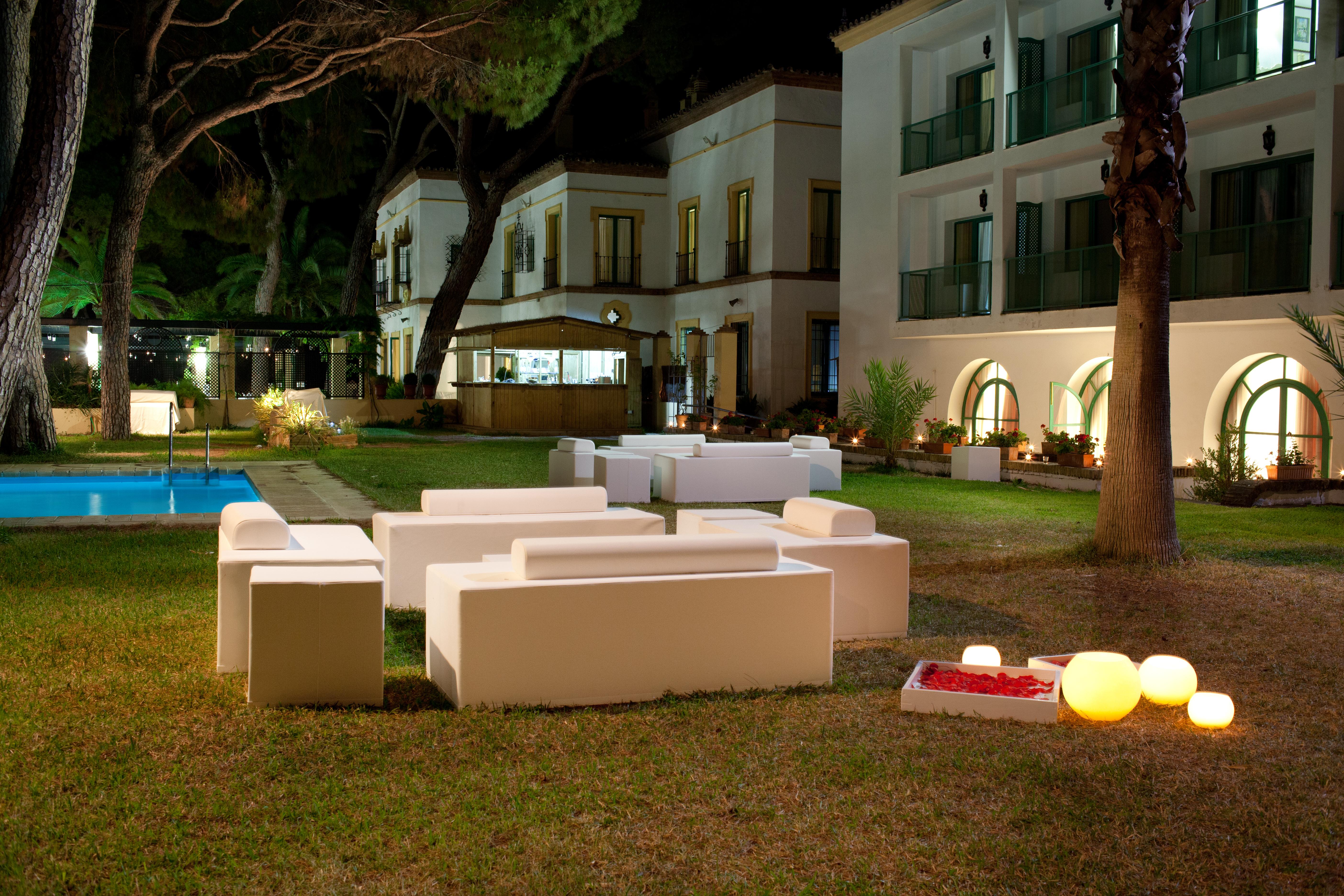 Hotel Oromana Alcala de Guadaira Bagian luar foto