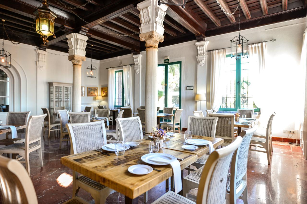 Hotel Oromana Alcala de Guadaira Bagian luar foto